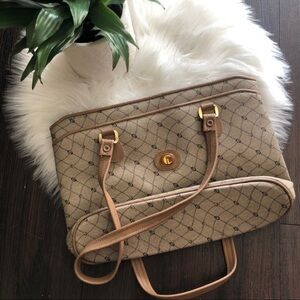 Carryland tote bag purse